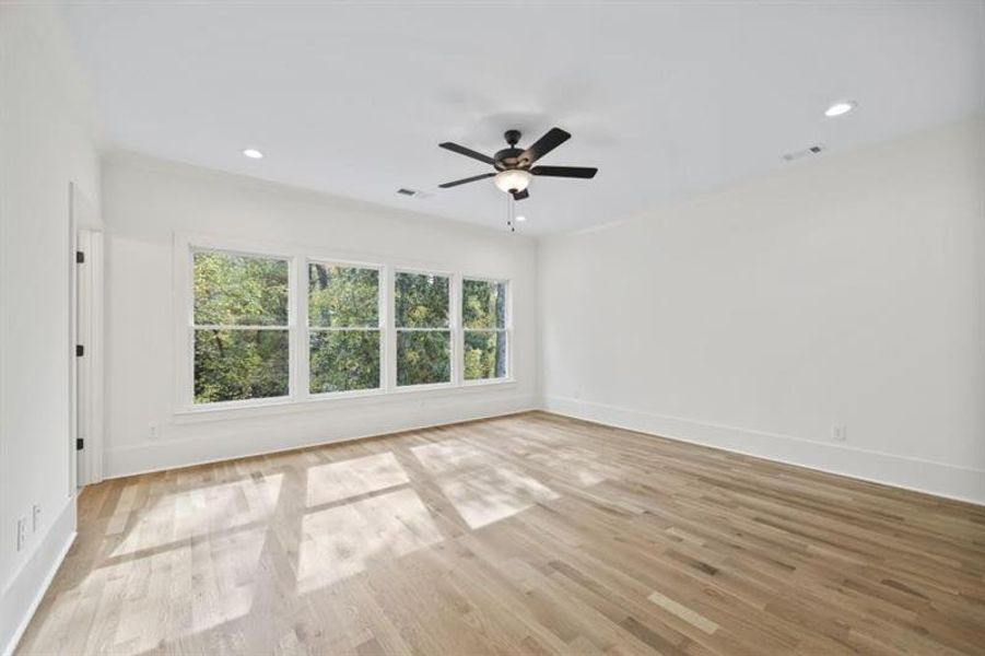Spacious, unfurnished interior of a new home in , Madison (Image 38).