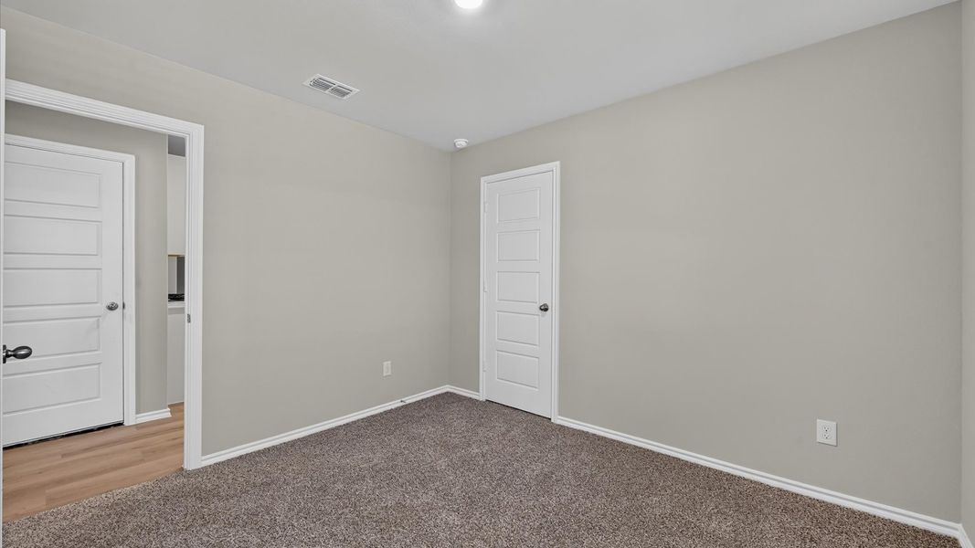 Representative unfurnished interior of a home built from the Anderson by D.R. Horton in Sunnycreek, Crowley (Image 25). Representative unfurnished interior of a home built from the Anderson by D.R. Horton in Sunnycreek, Crowley (Image 25).