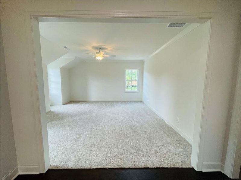 Spacious, unfurnished interior of a new home in , Suwanee (Image 27).