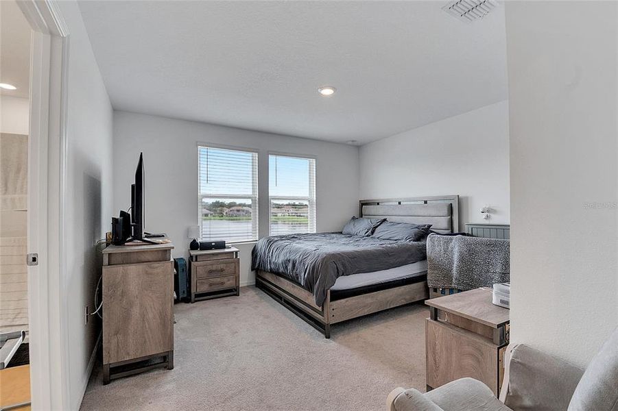 Furnished interior view inside a new home in , Kissimmee (Image 9).