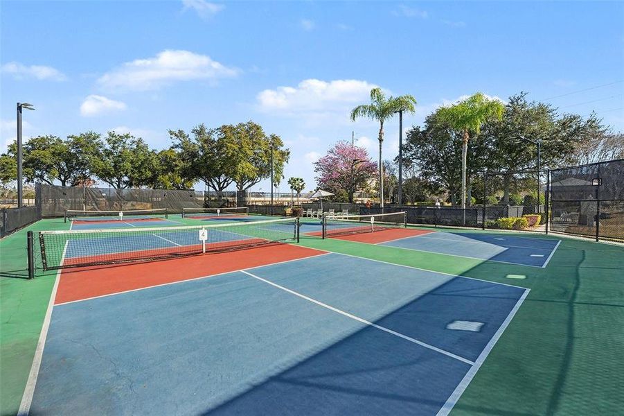 Community amenities in , Reunion (Image 33).