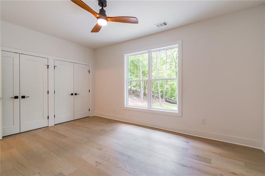 Spacious, unfurnished interior of a new home in , Gainesville (Image 16).