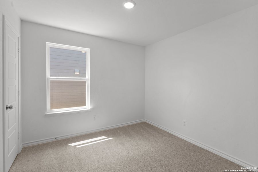 Spacious, unfurnished interior of a new home in Vista Real, Converse (Image 25).
