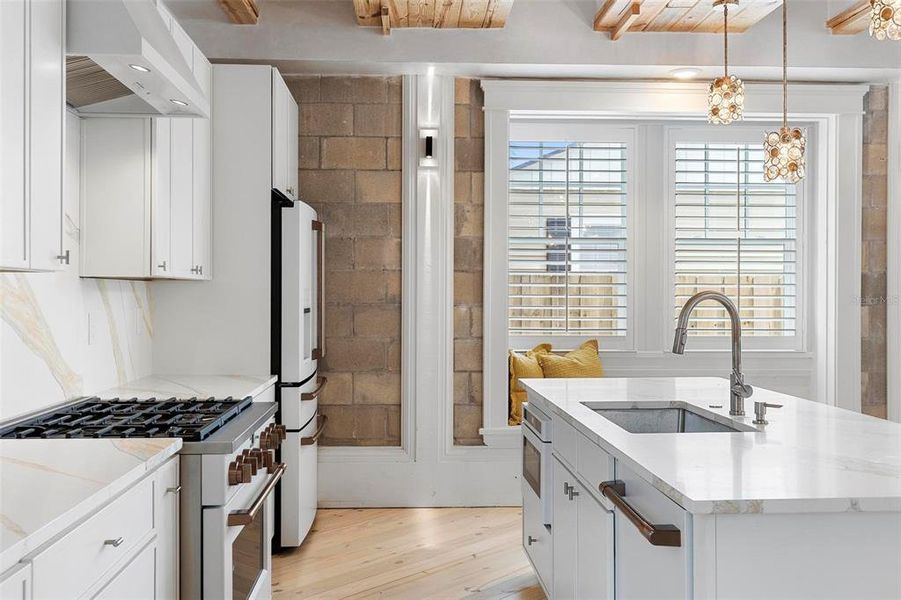 Furnished interior view inside a new home in , Orlando (Image 33). Furnished interior view inside a new home in , Orlando (Image 33).