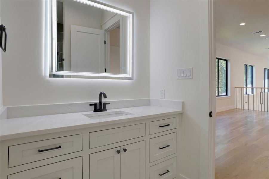 Furnished interior view inside a new home in , Dallas (Image 30). Furnished interior view inside a new home in , Dallas (Image 30).