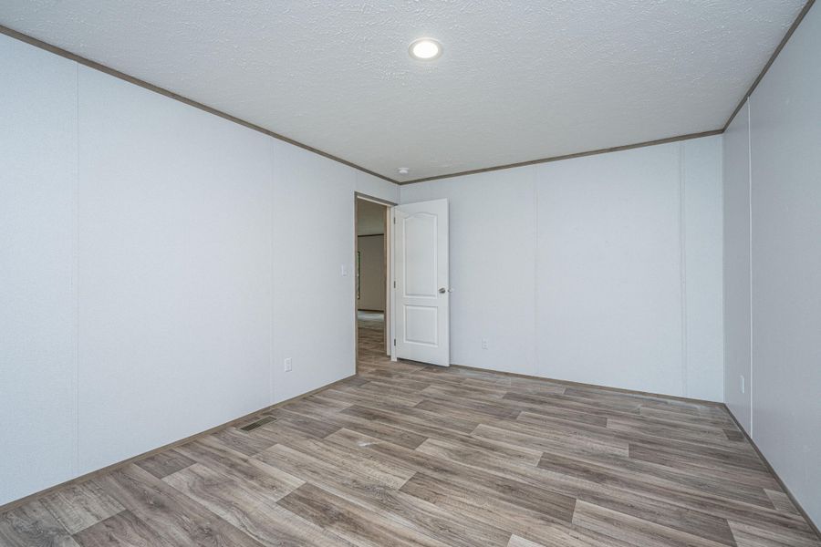 Spacious, unfurnished interior of a new home in , Cottageville (Image 53).
