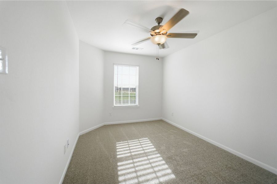 Spacious, unfurnished interior of a new home in Saddlebrook Estates, Waxahachie (Image 58). Spacious, unfurnished interior of a new home in Saddlebrook Estates, Waxahachie (Image 58).