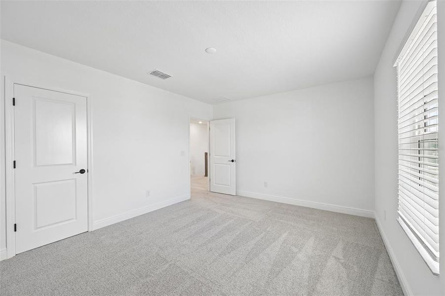 Spacious, unfurnished interior of a new home in SeaFlower, Bradenton (Image 12).