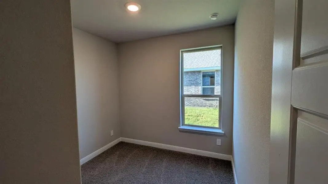 Spacious, unfurnished interior of a new home in Bella Vista, Granbury (Image 13). Spacious, unfurnished interior of a new home in Bella Vista, Granbury (Image 13).