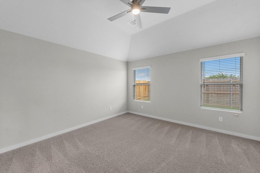 Spacious, unfurnished interior of a new home in Grand Oaks Village, Houston (Image 18).