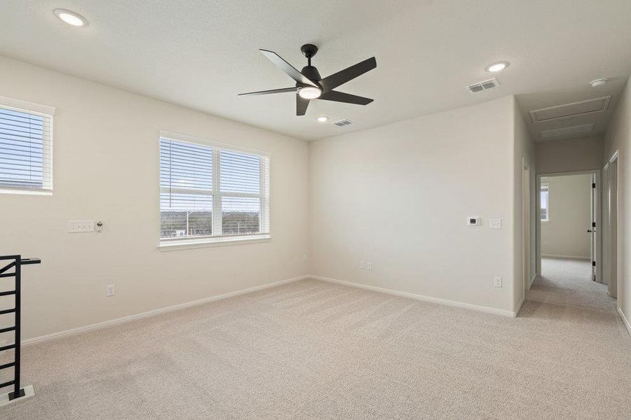 Spacious, unfurnished interior of a new home in Foxfield, Austin (Image 22). Spacious, unfurnished interior of a new home in Foxfield, Austin (Image 22).