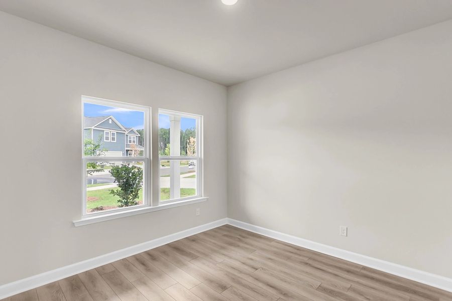 Similar Monroe floorplan with Timeless Collection. Features and finishes vary.