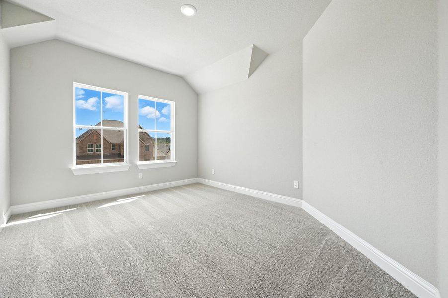 Spacious, unfurnished interior of a new home in Santa Rita Ranch, Liberty Hill (Image 12).