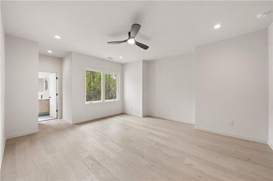 Spacious, unfurnished interior of a new home in , Sandy Springs (Image 26). Spacious, unfurnished interior of a new home in , Sandy Springs (Image 26).