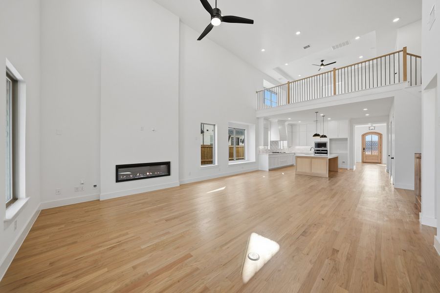 Spacious, unfurnished interior of a new home in Aster Park, McKinney (Image 21). Spacious, unfurnished interior of a new home in Aster Park, McKinney (Image 21).