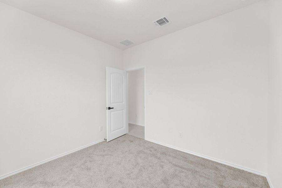 Spacious, unfurnished interior of a new home in Mustang Valley, Manor (Image 12). Spacious, unfurnished interior of a new home in Mustang Valley, Manor (Image 12).