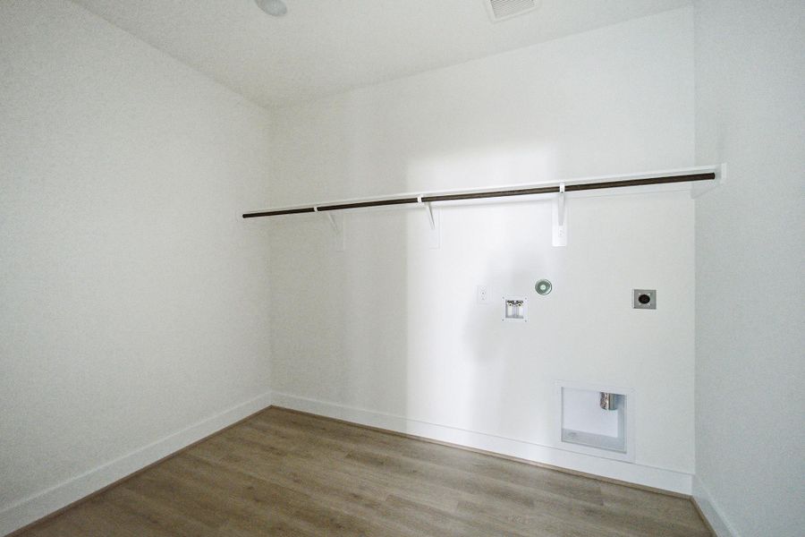 Spacious, unfurnished interior of a new home in Sundance Cove, Crosby (Image 25). Spacious, unfurnished interior of a new home in Sundance Cove, Crosby (Image 25).