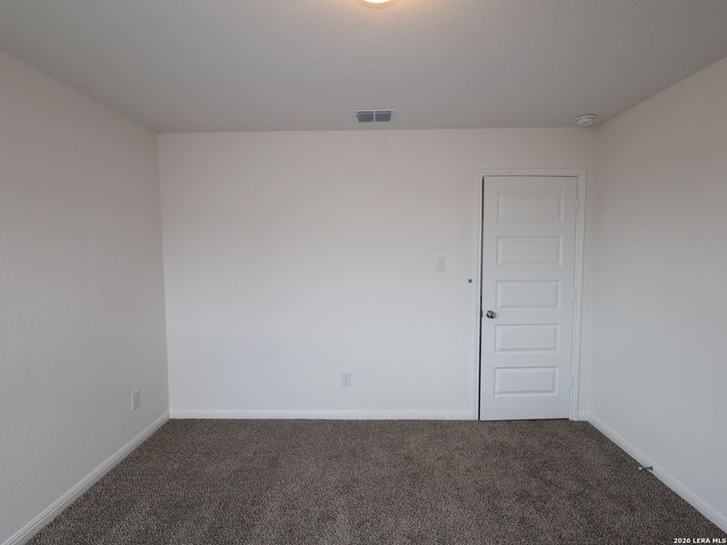 Spacious, unfurnished interior of a new home in Cinco Lakes, San Antonio (Image 19). Spacious, unfurnished interior of a new home in Cinco Lakes, San Antonio (Image 19).
