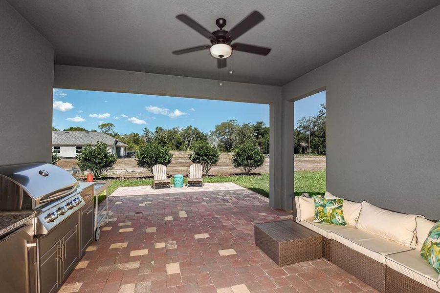 Representative exterior details of a home built from the Sweetwater by William Ryan Homes in Myers Estates, Seffner (Image 3).