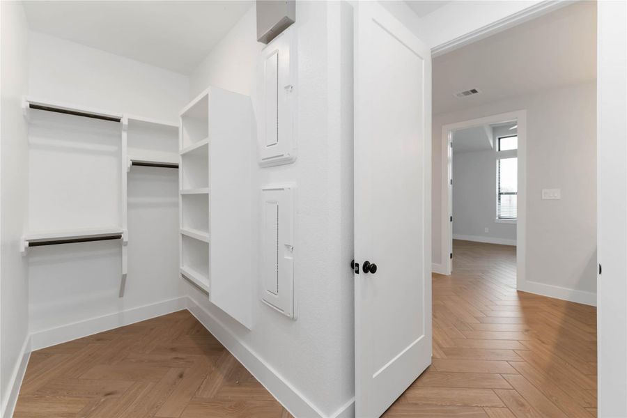 Spacious, unfurnished interior of a new home in Elyson, Katy (Image 23). Spacious, unfurnished interior of a new home in Elyson, Katy (Image 23).