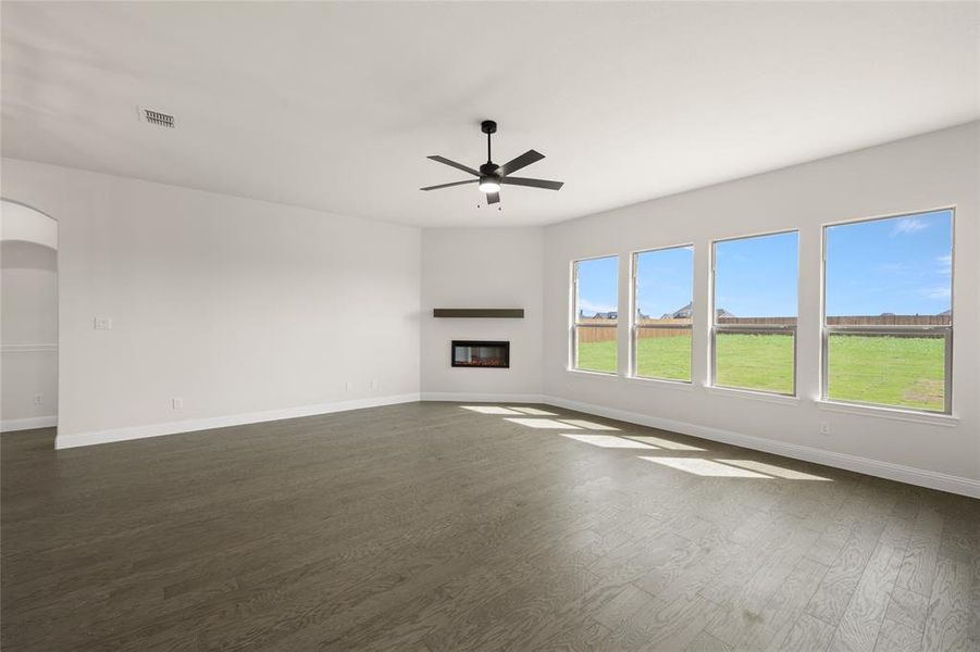 117 Grey Wolf- Living Room-1