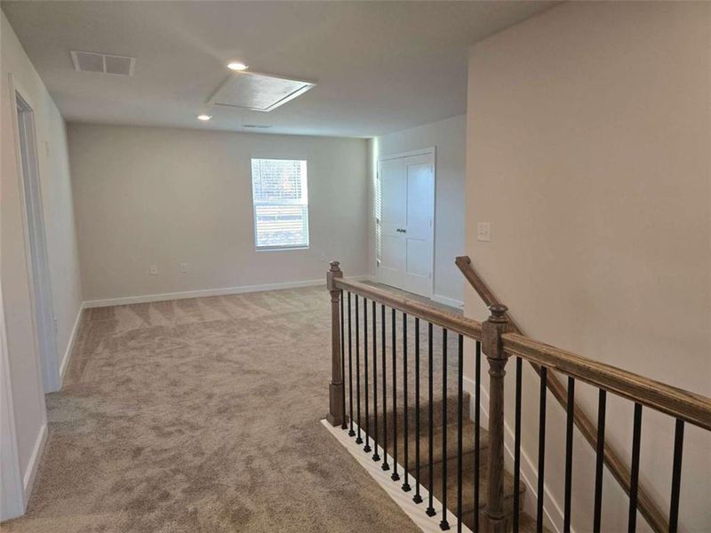 Spacious, unfurnished interior of a new home in Southern Hills, McDonough (Image 25).