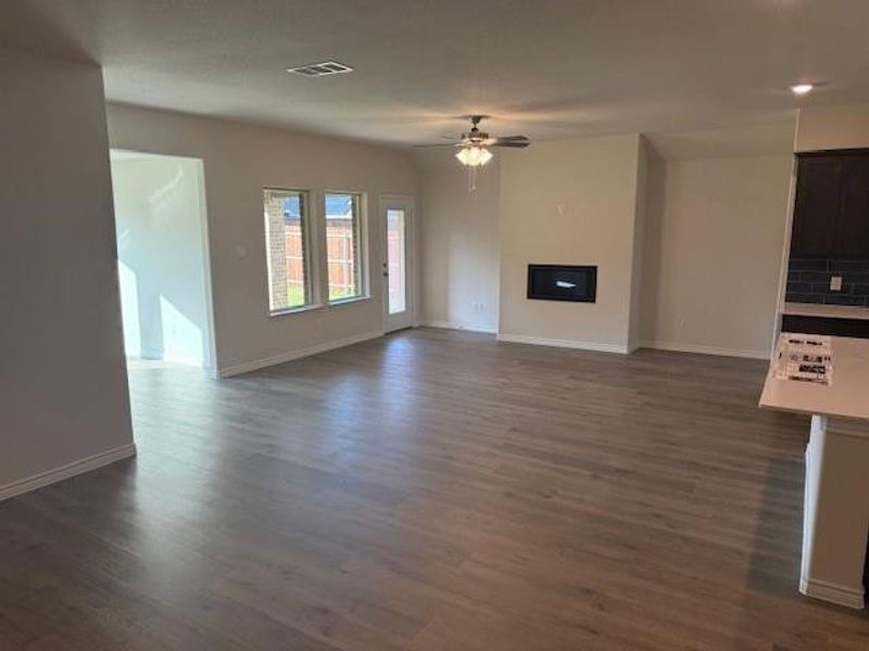 Spacious, unfurnished interior of a new home in Fireside by the Lake, Garland (Image 9).