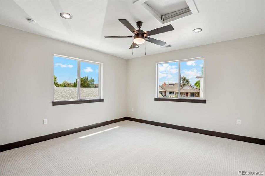Spacious, unfurnished interior of a new home in , Denver (Image 14).