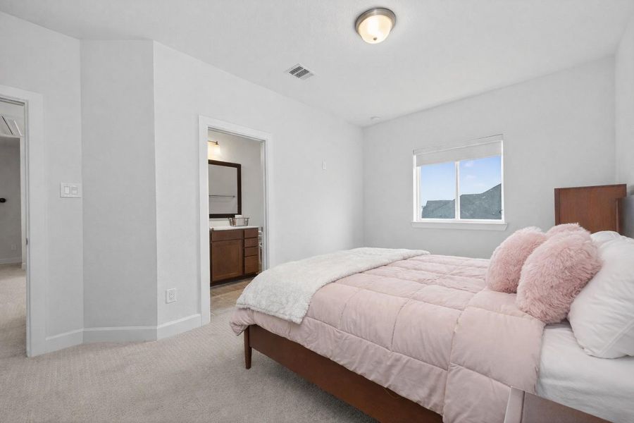 Furnished interior view inside a new home in Dunham Pointe 65' Homesites, Cypress (Image 34). Furnished interior view inside a new home in Dunham Pointe 65' Homesites, Cypress (Image 34).