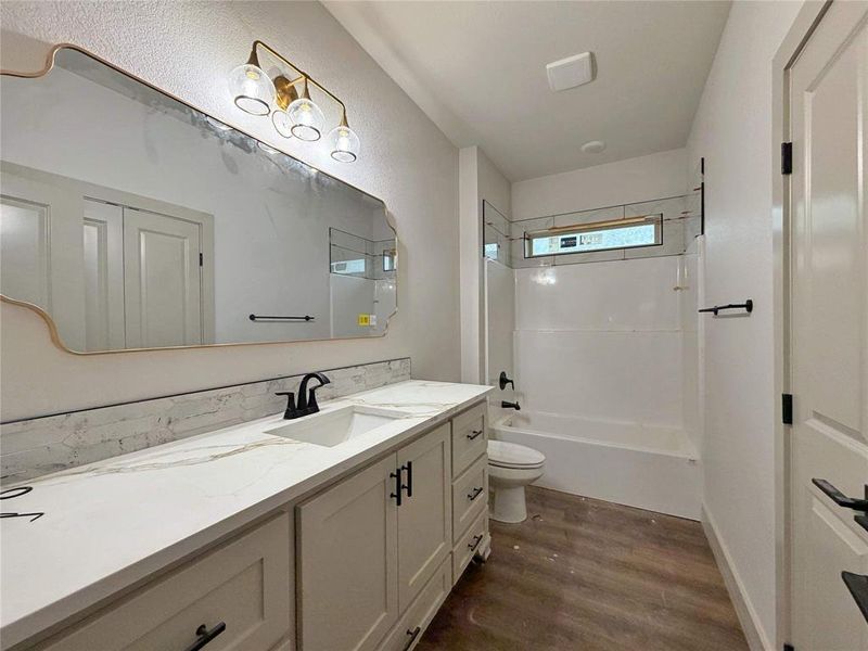 SAMPLE PHOTO - Finishes and colors will vary.