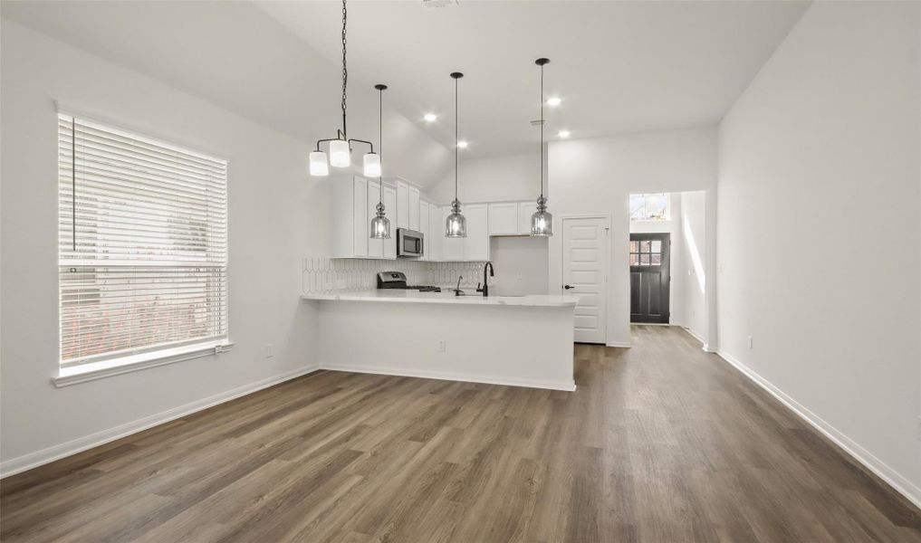 Charming dining area (*Photo not of actual home and used for illustration purposes only.) Charming dining area (*Photo not of actual home and used for illustration purposes only.)
