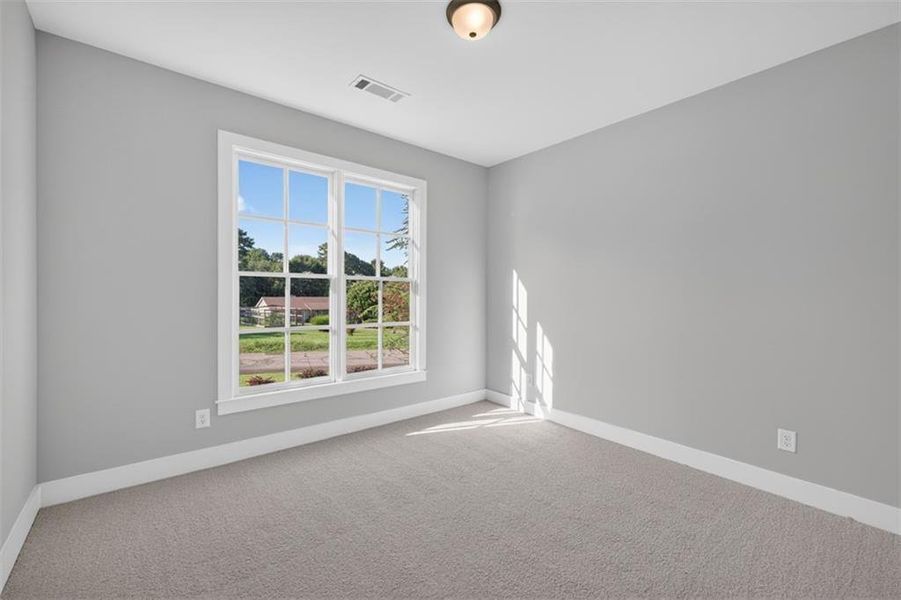 Spacious, unfurnished interior of a new home in , Gainesville (Image 42).