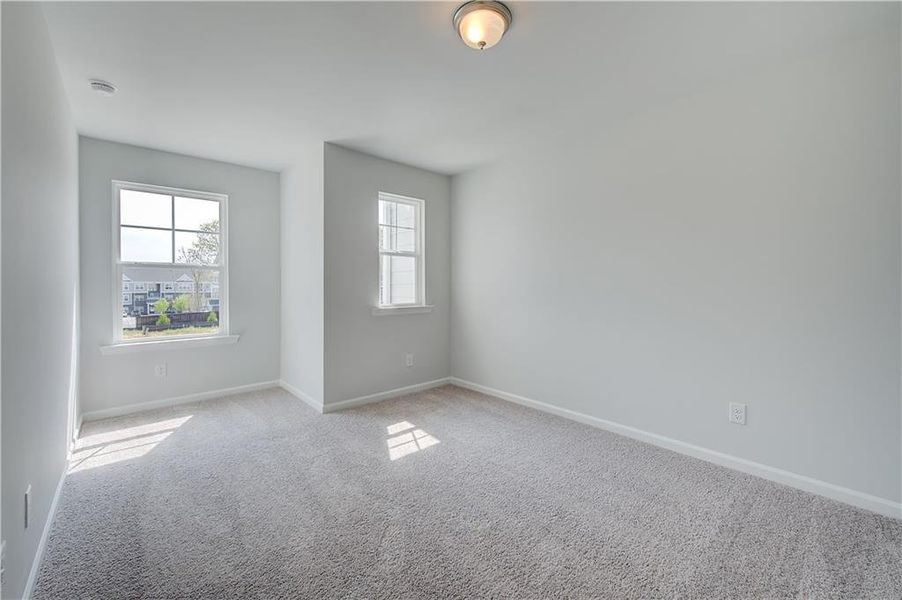 Spacious, unfurnished interior of a new home in Langley Overlook, Loganville (Image 21).