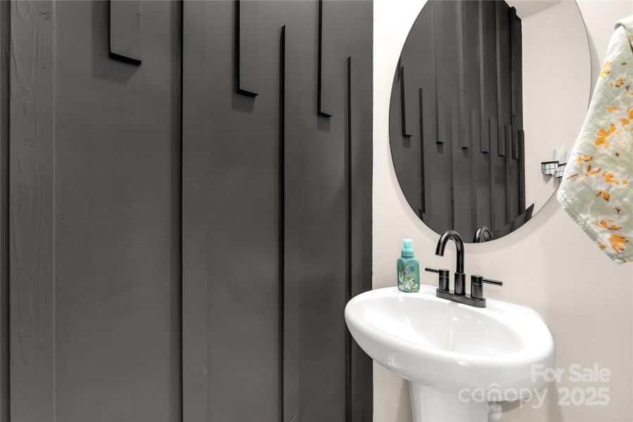 Image 27 of a home in Monterey Park.