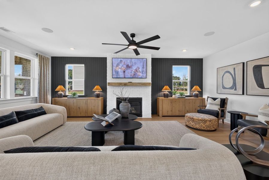 Representative furnished interior of a home built from the Oakhurst by Pulte Homes in Everhour, Newnan (Image 16).