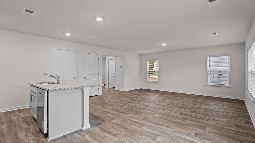 Spacious, unfurnished interior of a new home in Hobbs Farm, Ayden (Image 16).