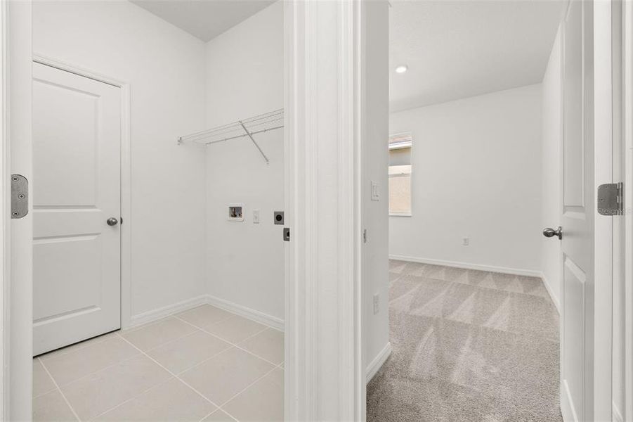 Spacious, unfurnished interior of a new home in Reserve at Hammock Oaks, Lady Lake (Image 24). Spacious, unfurnished interior of a new home in Reserve at Hammock Oaks, Lady Lake (Image 24).