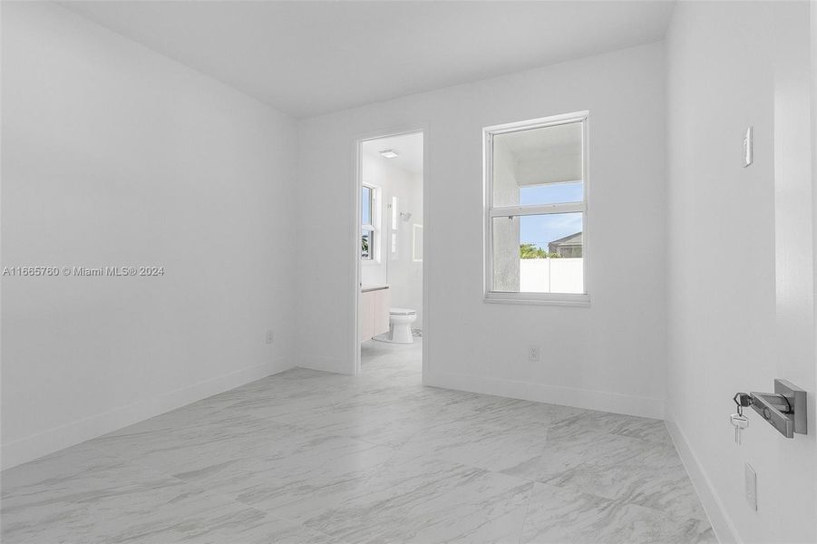 Spacious, unfurnished interior of a new home in , Cape Coral (Image 20). Spacious, unfurnished interior of a new home in , Cape Coral (Image 20).