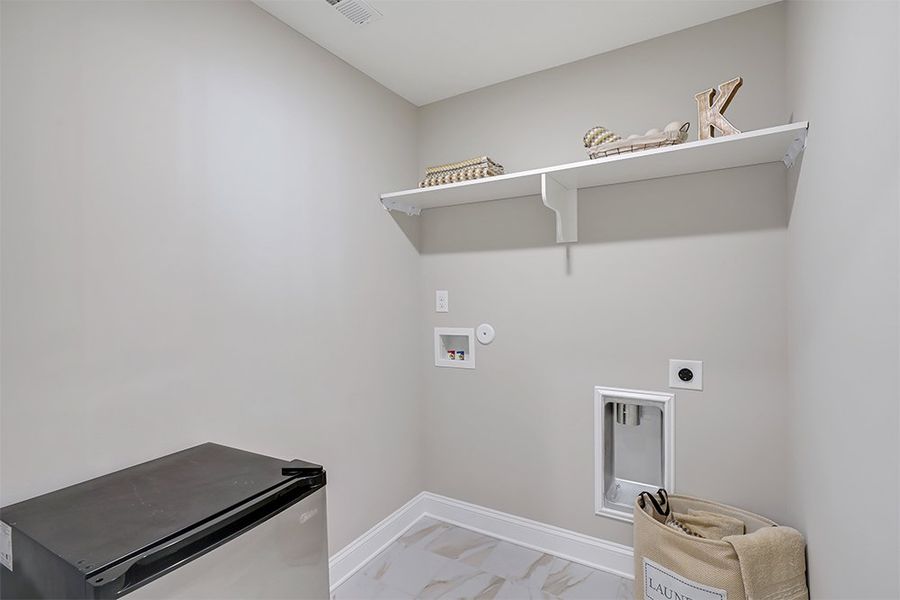 Cooper's Bay, Laundry