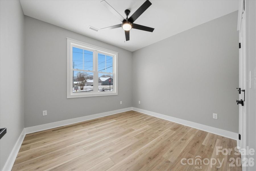 Spacious, unfurnished interior of a new home in , Maiden (Image 30).