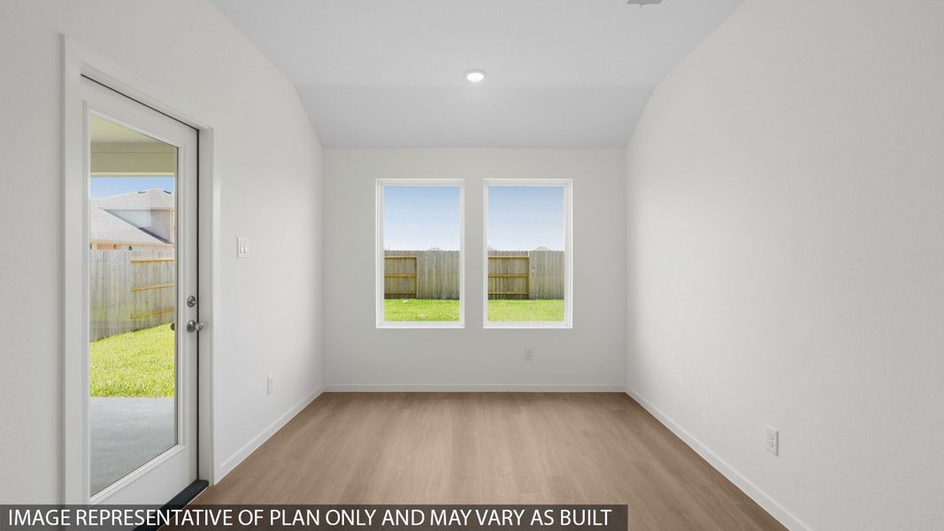 Spacious, unfurnished interior of a new home in Sunterra, Katy (Image 16).