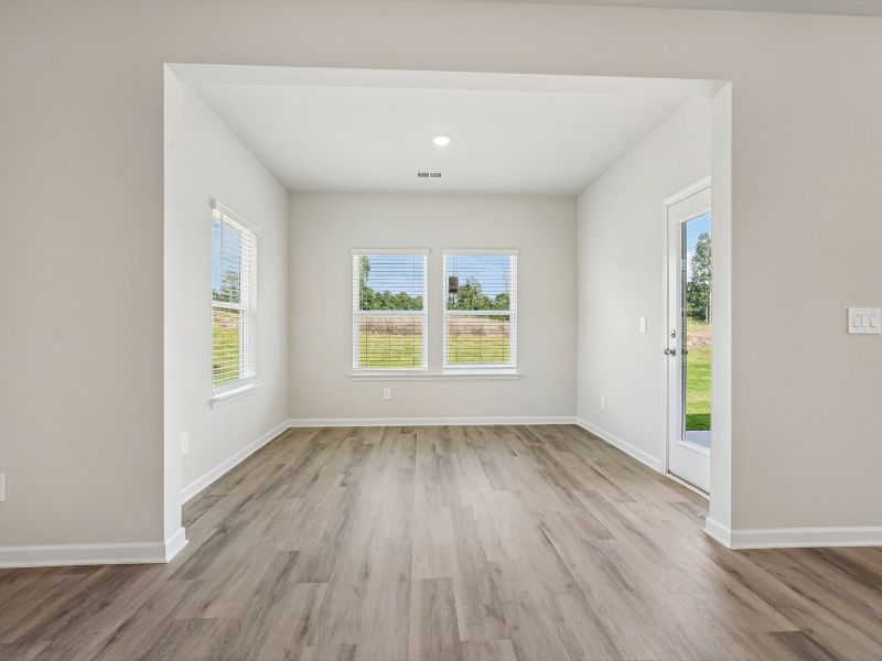Spacious, unfurnished interior of a new home in Northwoods at Mirror Lake, Villa Rica (Image 16).