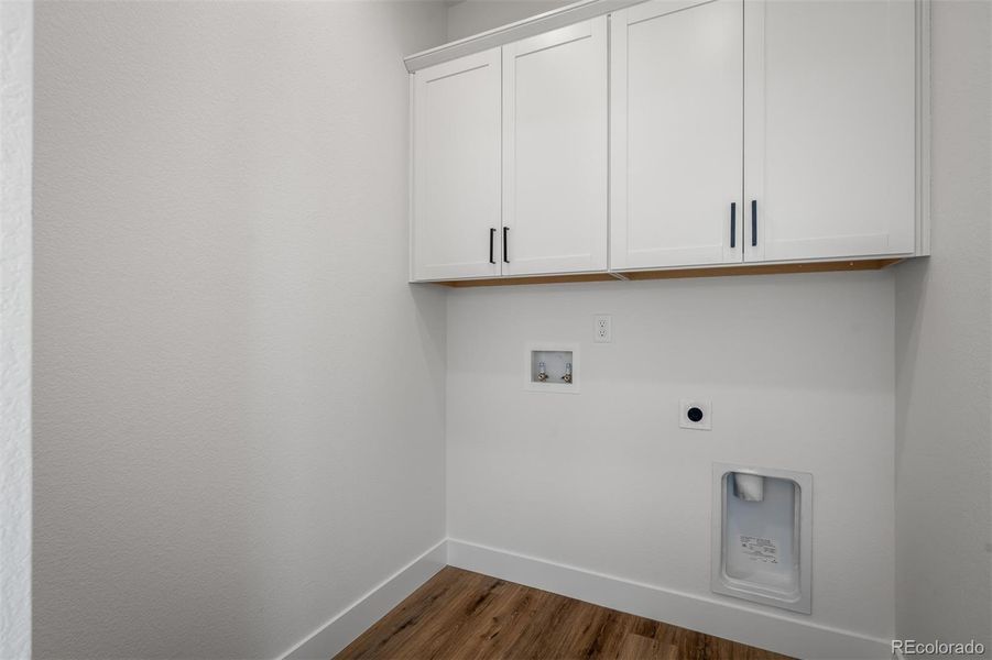 Spacious, unfurnished interior of a new home in Revel Crossing at Wolf Ranch - The Panorama Collection, Colorado Springs (Image 20).