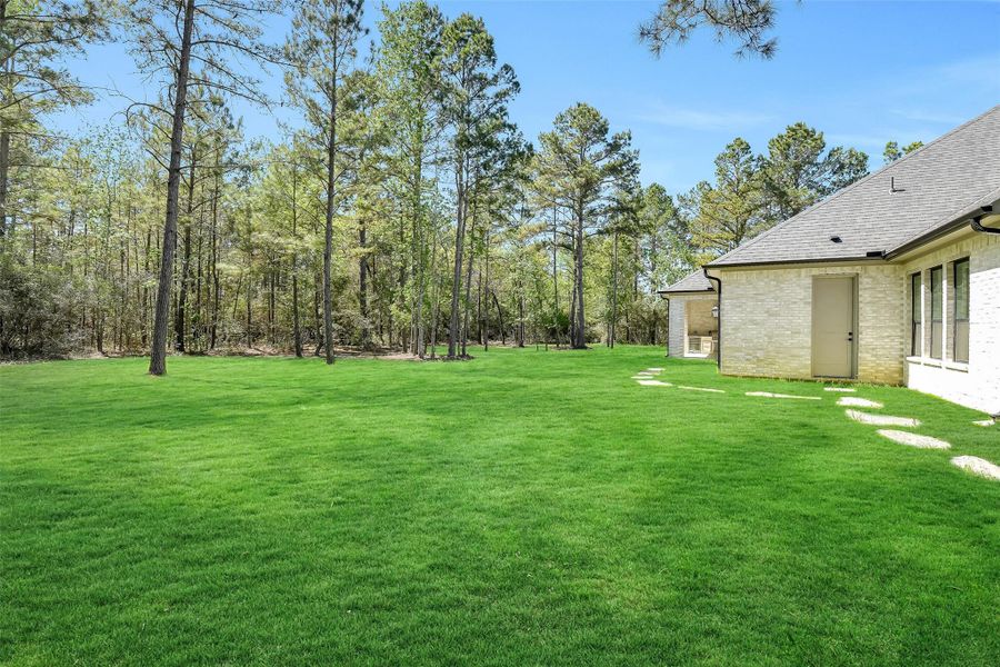 Exterior details and patio area of a home in , Montgomery (Image 27).
