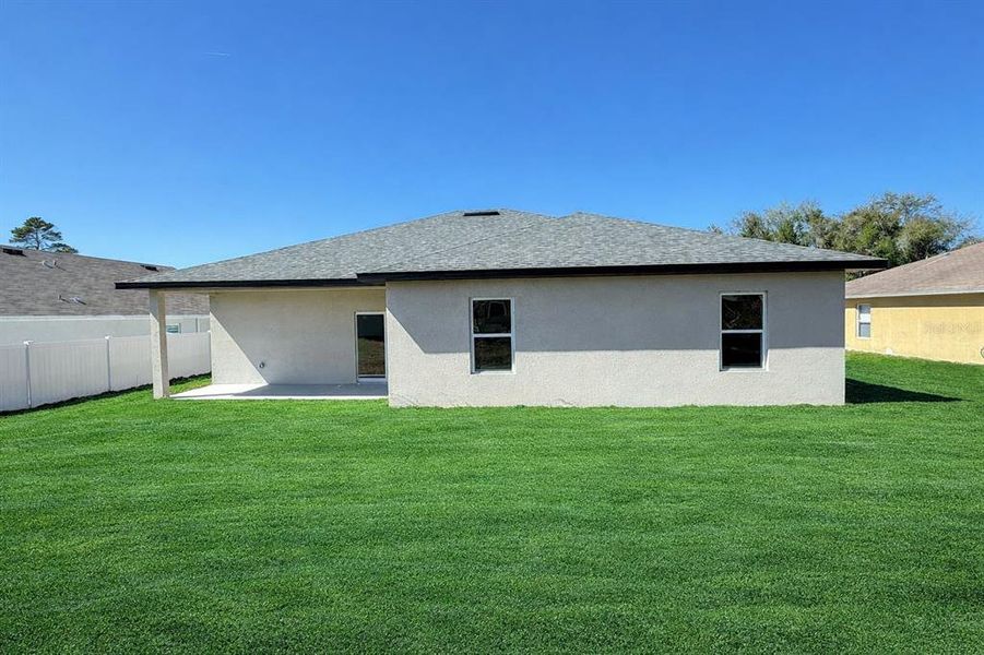 Exterior details and patio area of a home in , Ocala (Image 3).