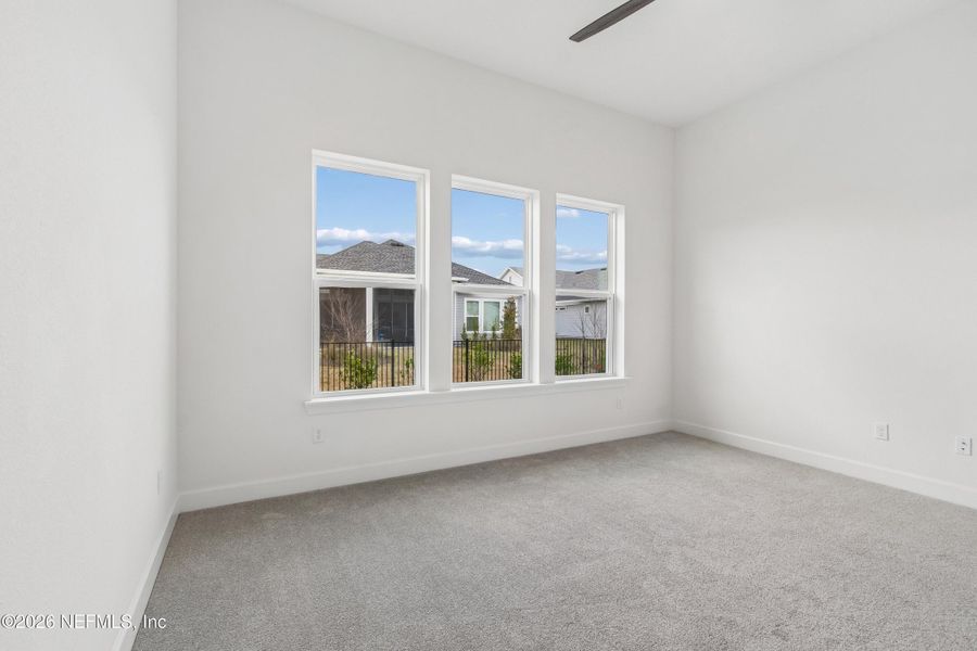 Spacious, unfurnished interior of a new home in Seven Pines 40' Front Entry, Jacksonville (Image 25).