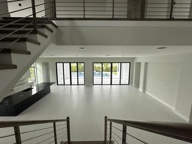Spacious, unfurnished interior of a new home in Coral Isles at Avenir, Palm Beach Gardens (Image 16).