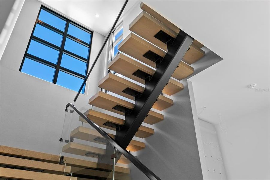 Furnished interior view inside a new home in Snell Isles, St. Petersburg (Image 16). Furnished interior view inside a new home in Snell Isles, St. Petersburg (Image 16).