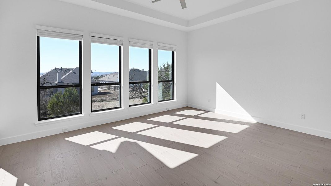 Spacious, unfurnished interior of a new home in Johnson Ranch, Bulverde (Image 19).