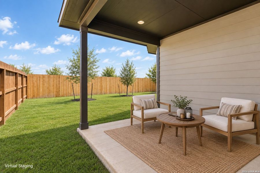 Exterior details and patio area of a home in Thomas Pond, San Antonio (Image 4).